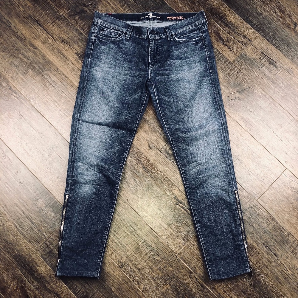 7 For All Mankind Skinny Blue Jeans with zippers on the leg size 30